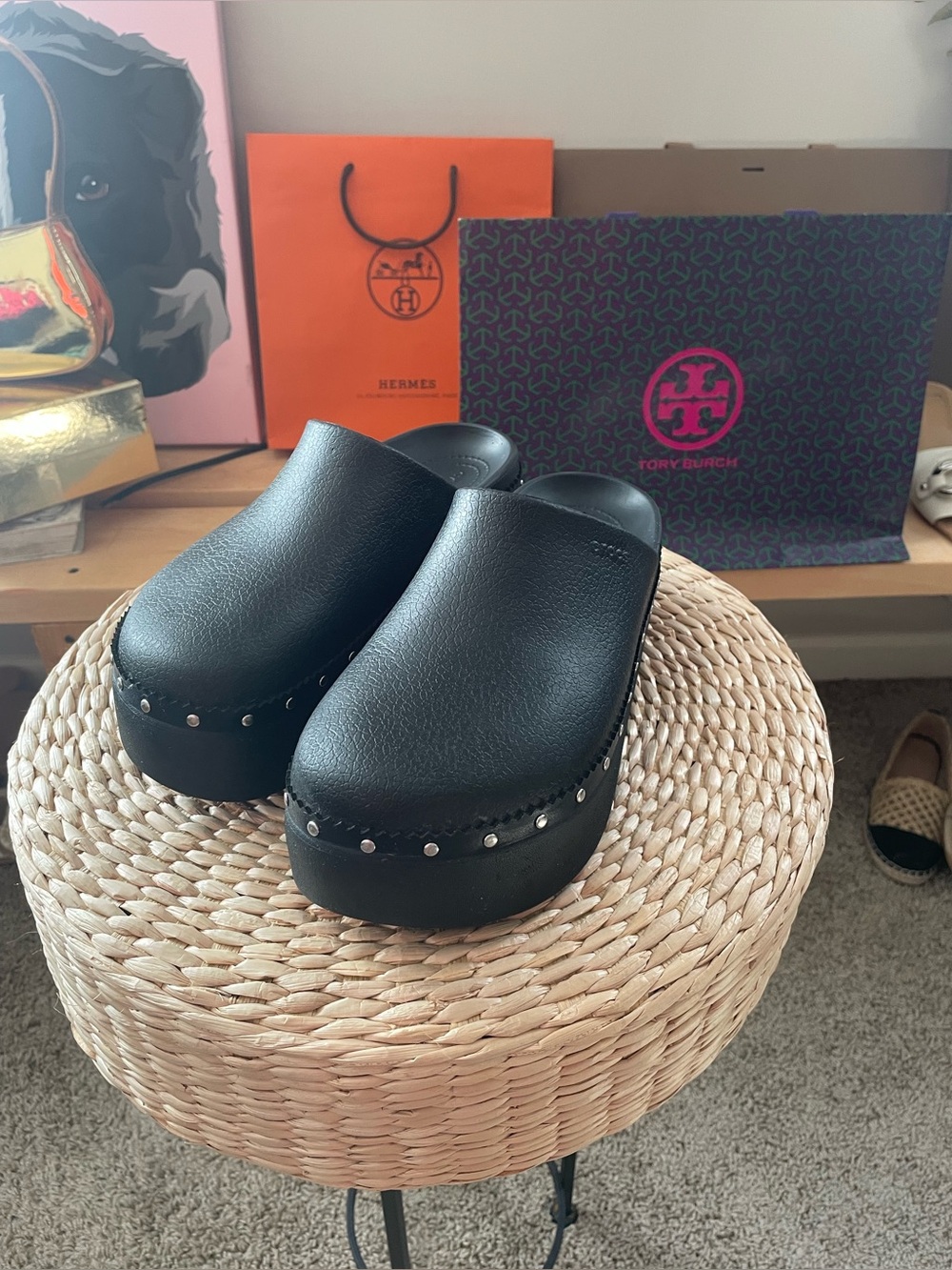 Crocs Dylan Platform Studded Clog/Mule in SZ 8 in Black in gently used condition
